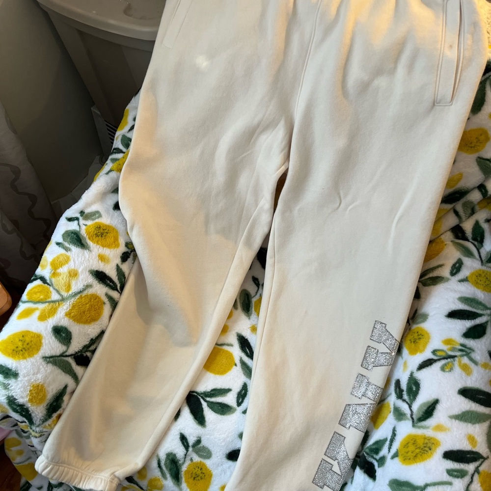 DKNY Cream Joggers with Silver Accents Worn once Like New